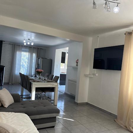 Villa Climatise Avec Piscine Et Jacuzzi 카르팡트라 외부 사진