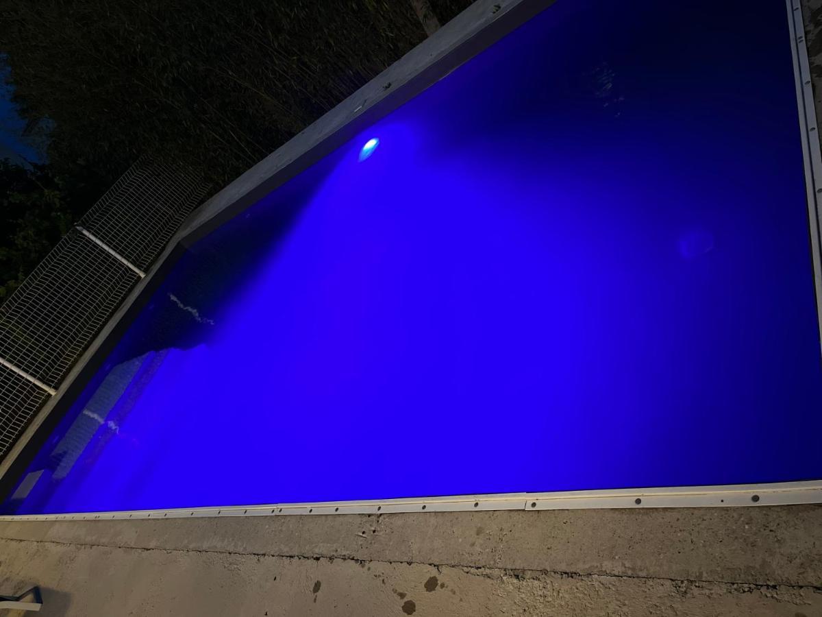 Villa Climatise Avec Piscine Et Jacuzzi 카르팡트라 외부 사진